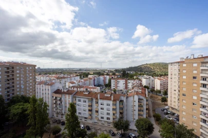 Apartamento T2 para Venda em Carregado e Cadafais