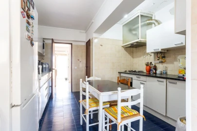 Apartamento T2 para Venda em Carregado e Cadafais