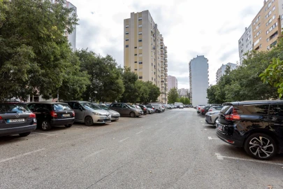 Apartamento T2 para Venda em Carregado e Cadafais