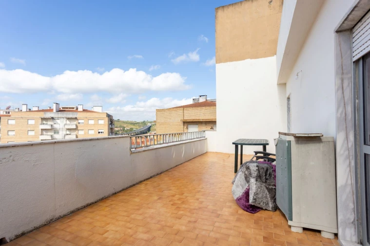 Apartamento T2 para Venda em Carregado e Cadafais Foto 3