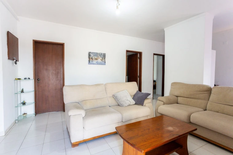 Apartamento T2 para Venda em Carregado e Cadafais Foto 6