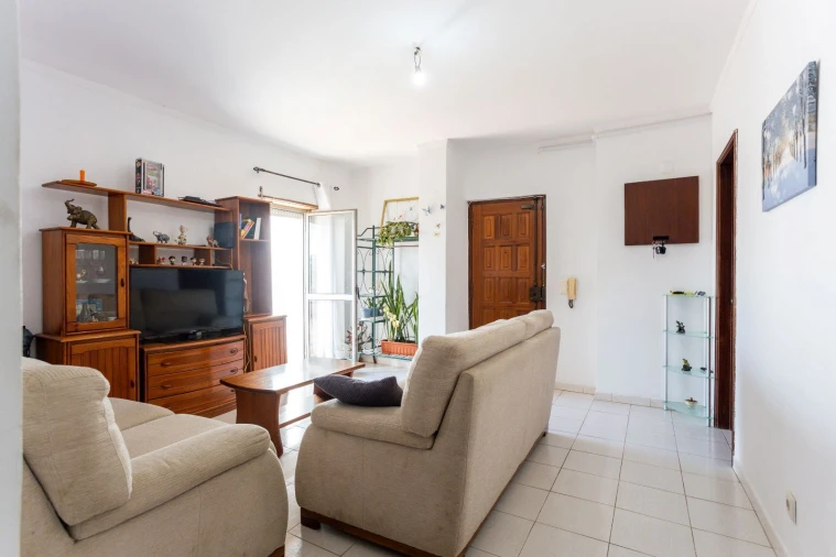 Apartamento T2 para Venda em Carregado e Cadafais Foto 8