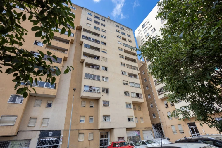 Apartamento T2 para Venda em Carregado e Cadafais Foto 26