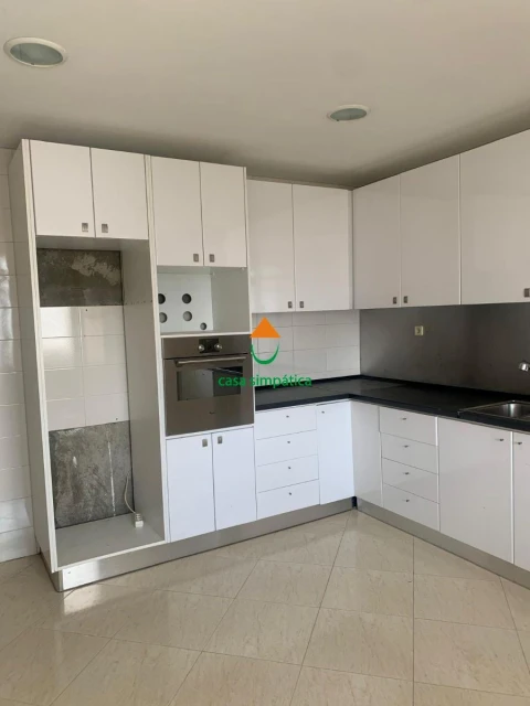 Apartamento T2 para Arrendamento em Gondomar (São Cosme), Valbom e Jovim