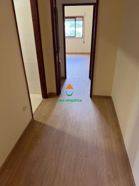Apartamento T2 para Arrendamento em Gondomar (São Cosme), Valbom e Jovim