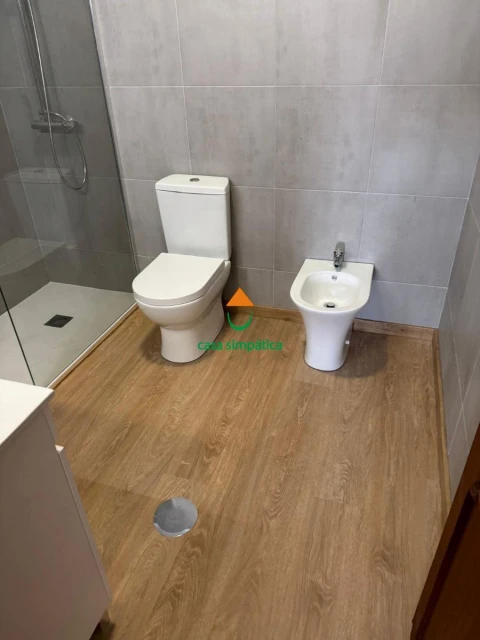 Apartamento T2 para Arrendamento em Gondomar (São Cosme), Valbom e Jovim