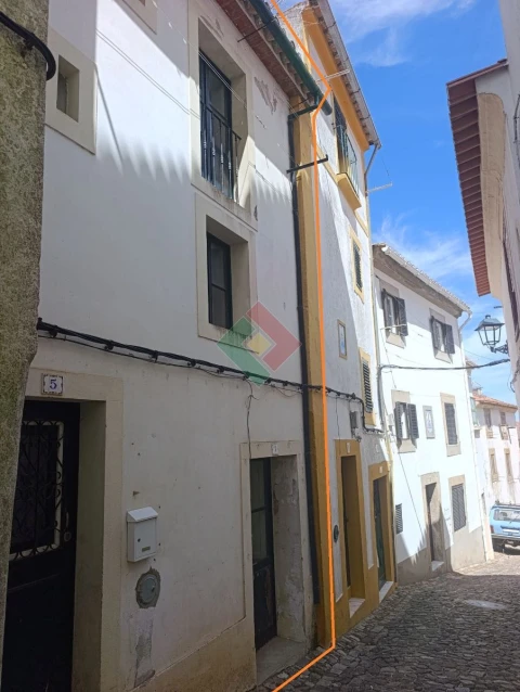 Moradia T3 para Venda em Santa Maria da Devesa
