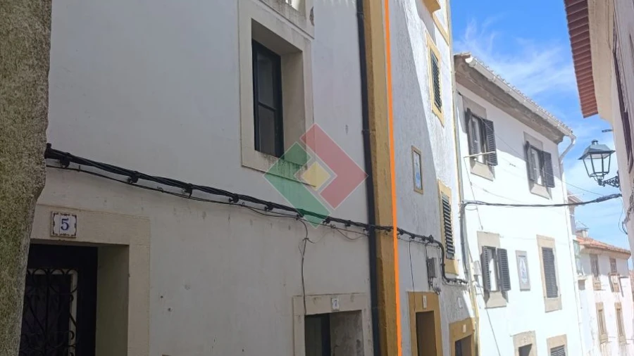 Moradia T3 para Venda em Santa Maria da Devesa