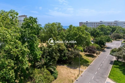 Apartamento T2 para Venda em Oeiras e São Julião da Barra, Paço de Arcos e Caxias