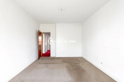 Apartamento T2 para Venda em Oeiras e São Julião da Barra, Paço de Arcos e Caxias