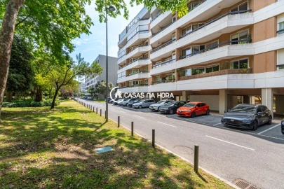 Apartamento T2 para Venda em Oeiras e São Julião da Barra, Paço de Arcos e Caxias