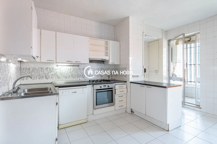 Apartamento T2 para Venda em Oeiras e São Julião da Barra, Paço de Arcos e Caxias Foto 13