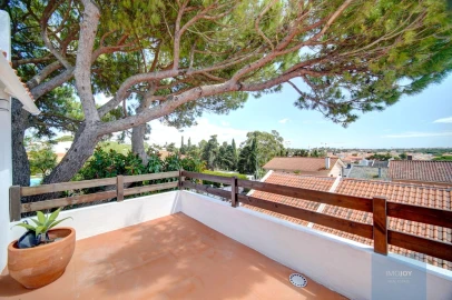 Moradia T3 para Venda em Cascais e Estoril