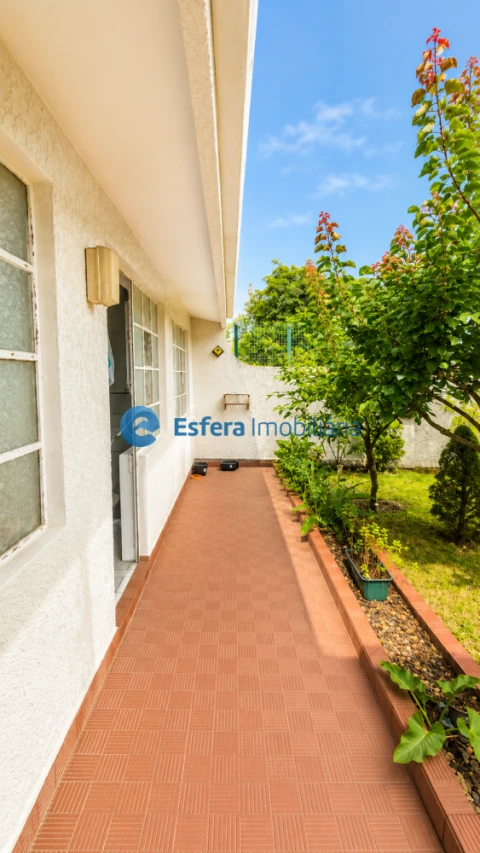 Moradia T4 para Venda em Arcozelo