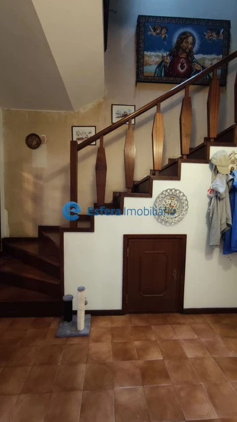 Moradia T4 para Venda em Arcozelo