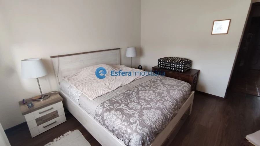 Moradia T4 para Venda em Arcozelo Foto 16