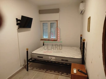 Apartamento T3 para Arrendamento em Santo Antonio dos Olivais