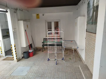Apartamento T3 para Arrendamento em Santo Antonio dos Olivais