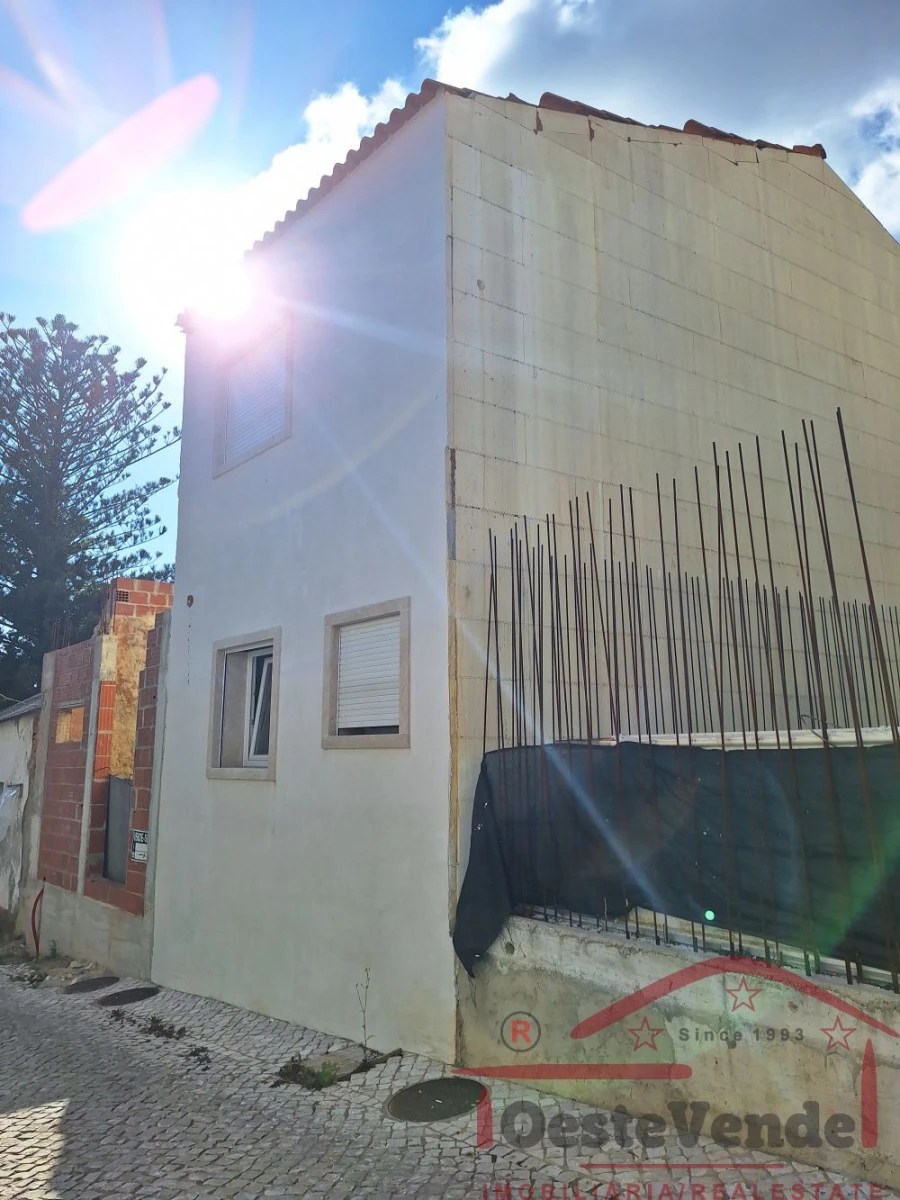Moradia T2 para Venda em Cadaval e Pêro Moniz Foto 4