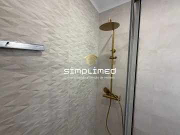 Apartamento T2 para Venda em Venteira