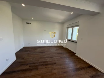 Apartamento T2 para Venda em Venteira