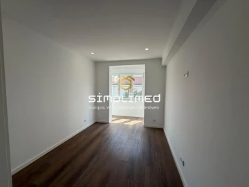 Apartamento T2 para Venda em Venteira
