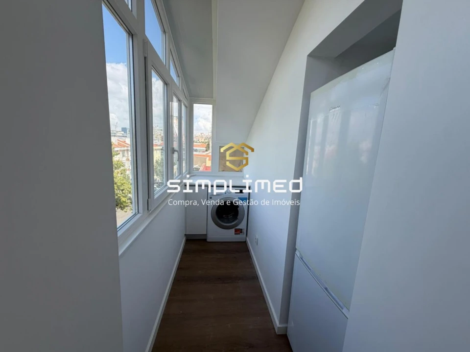 Apartamento T2 para Venda em Venteira Foto 6