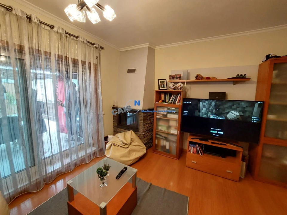 Apartamento T2 para Venda em Fânzeres e São Pedro da Cova Foto 6