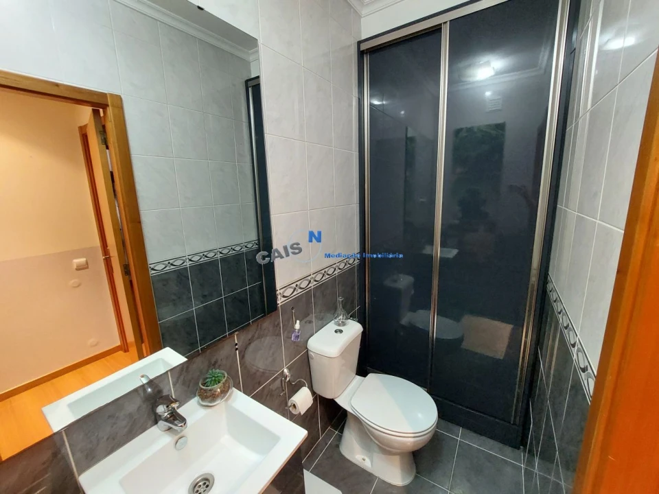 Apartamento T2 para Venda em Fânzeres e São Pedro da Cova Foto 17