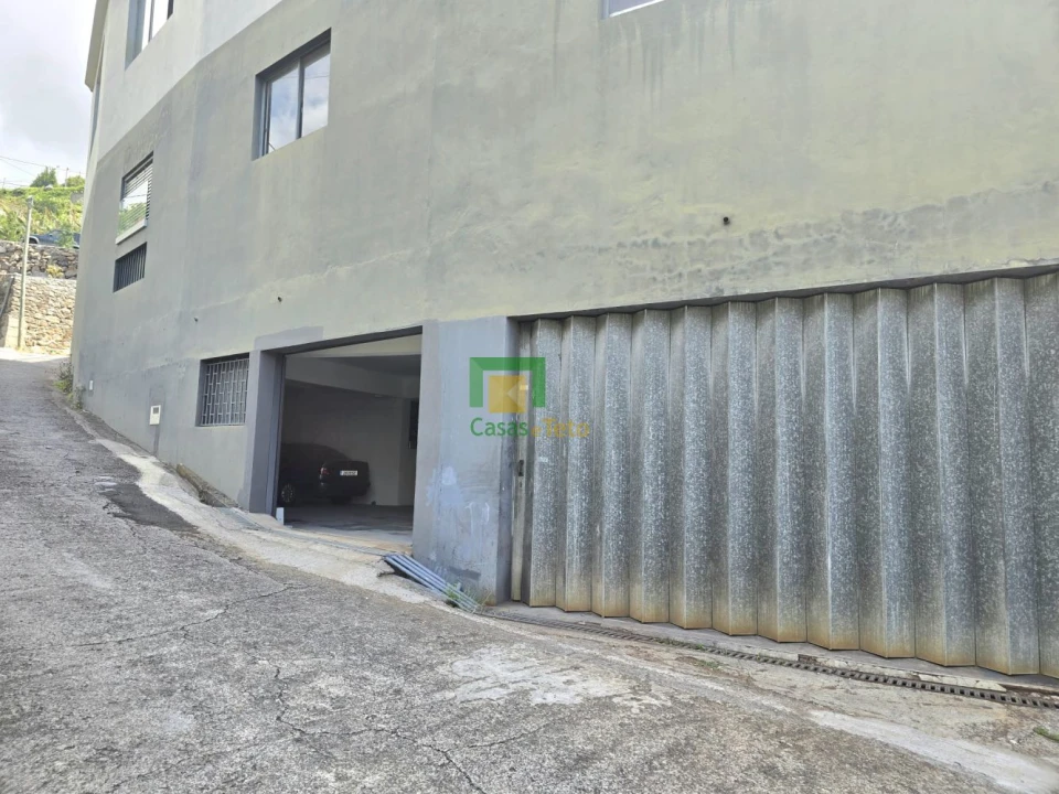 Loja para Venda em Estreito de Camara de Lobos Foto 6