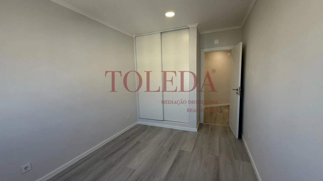 Apartamento T4 para Venda em Amora Foto 33