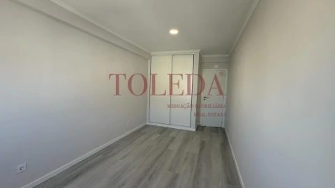 Apartamento T4 para Venda em Amora