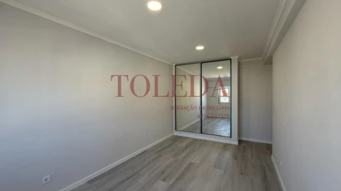 Apartamento T4 para Venda em Amora
