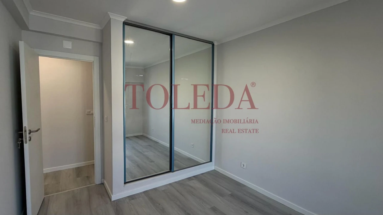 Apartamento T4 para Venda em Amora Foto 23