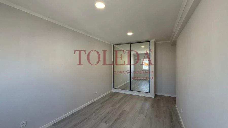 Apartamento T4 para Venda em Amora Foto 39