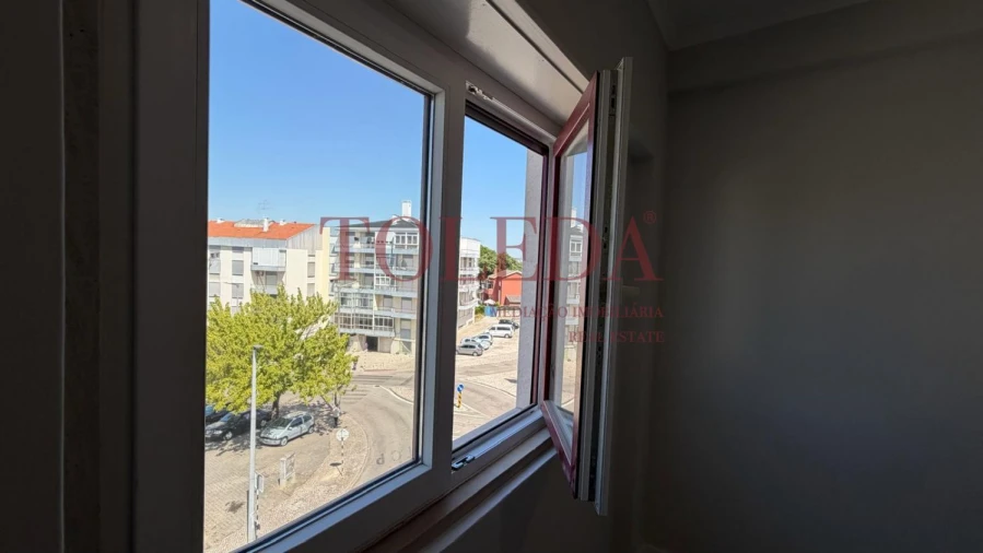 Apartamento T4 para Venda em Amora Foto 31
