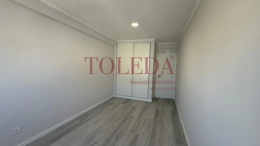 Apartamento T4 para Venda em Amora Foto 29