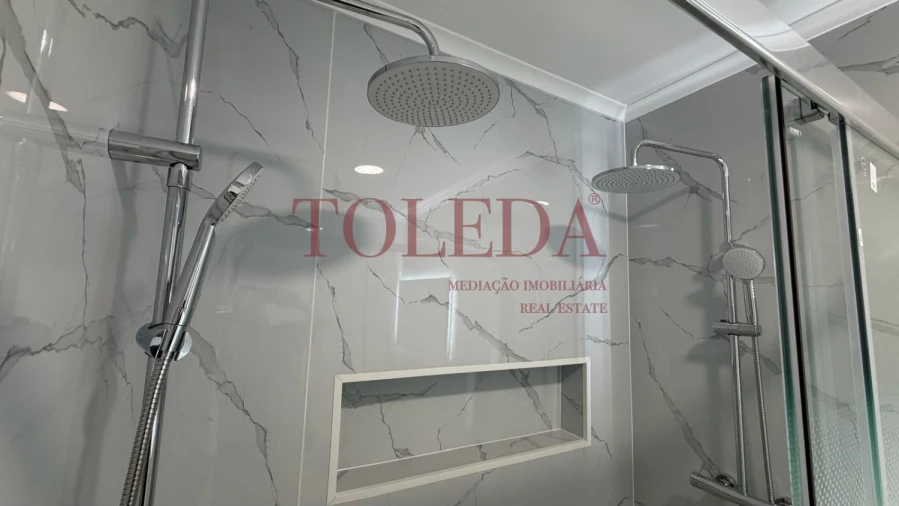 Apartamento T4 para Venda em Amora Foto 20