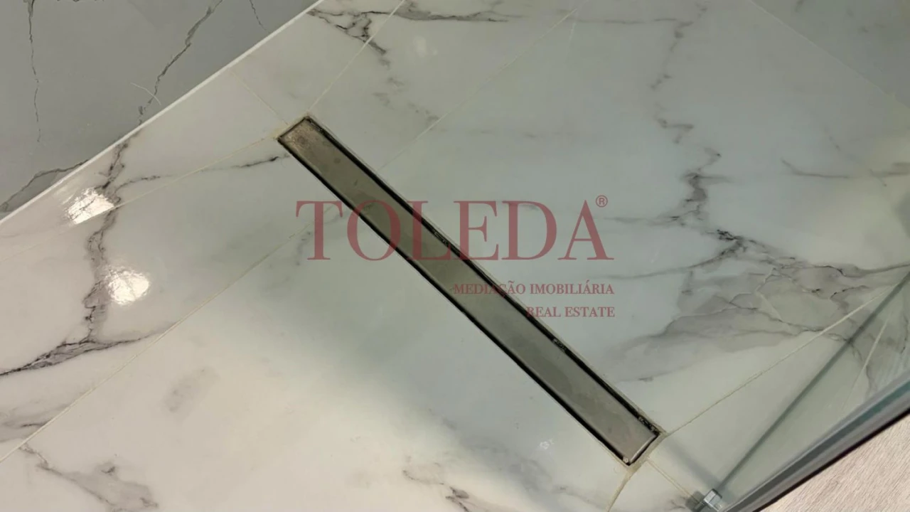 Apartamento T4 para Venda em Amora Foto 19
