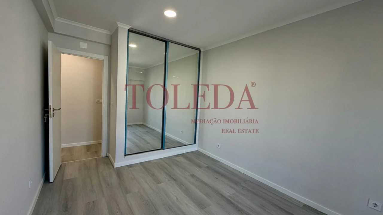 Apartamento T4 para Venda em Amora Foto 22