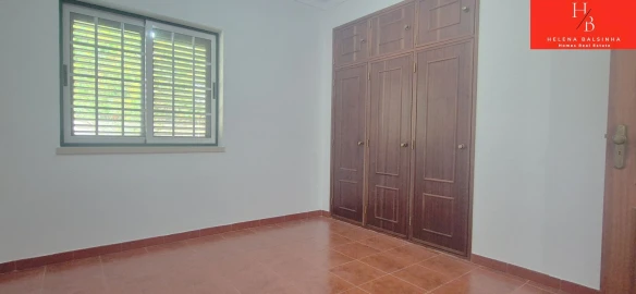 Quinta T4 para Venda em Vale da Pedra