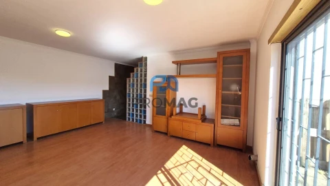 Apartamento T3 para Venda em Alfena