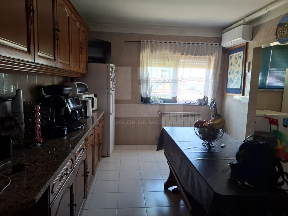 Apartamento T3 para Venda em Abraveses Foto 4