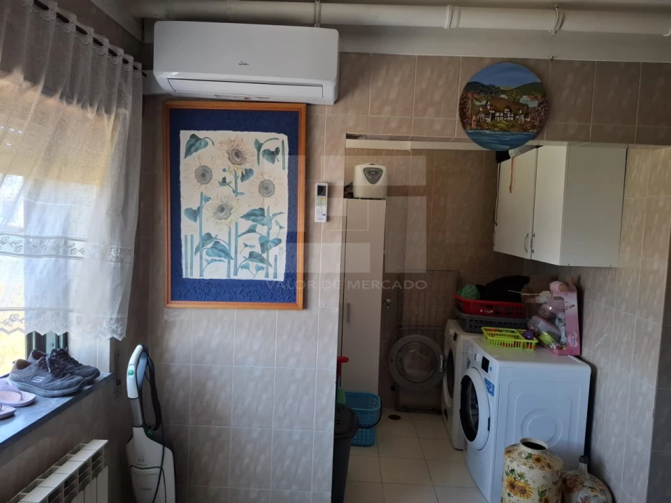 Apartamento T3 para Venda em Abraveses Foto 5