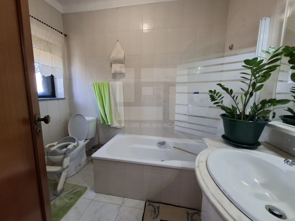 Apartamento T3 para Venda em Abraveses Foto 34