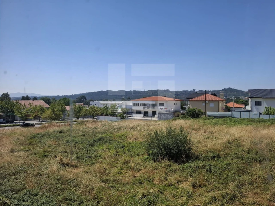 Apartamento T3 para Venda em Abraveses Foto 38