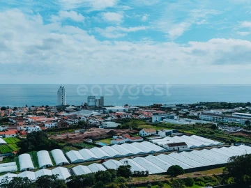 Moradia T4 para Venda em Lagoa (Nossa Senhora do Rosario)