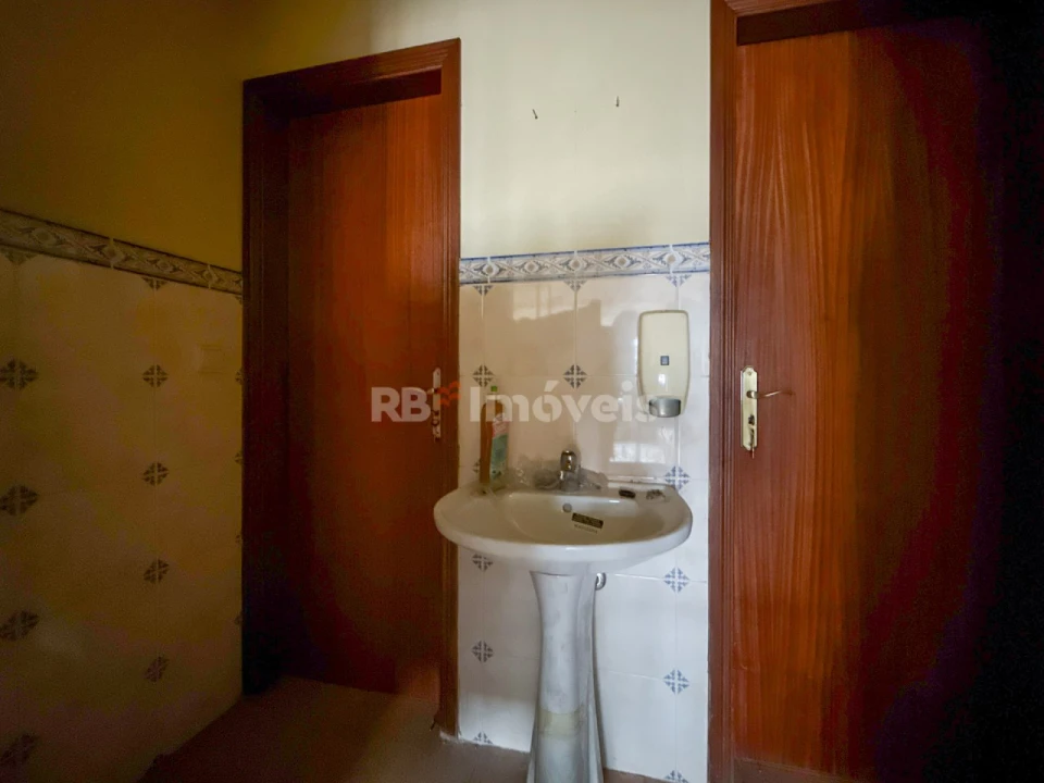 Moradia T6 para Venda em Tramagal Foto 25