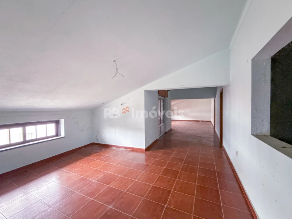 Moradia T6 para Venda em Tramagal Foto 6