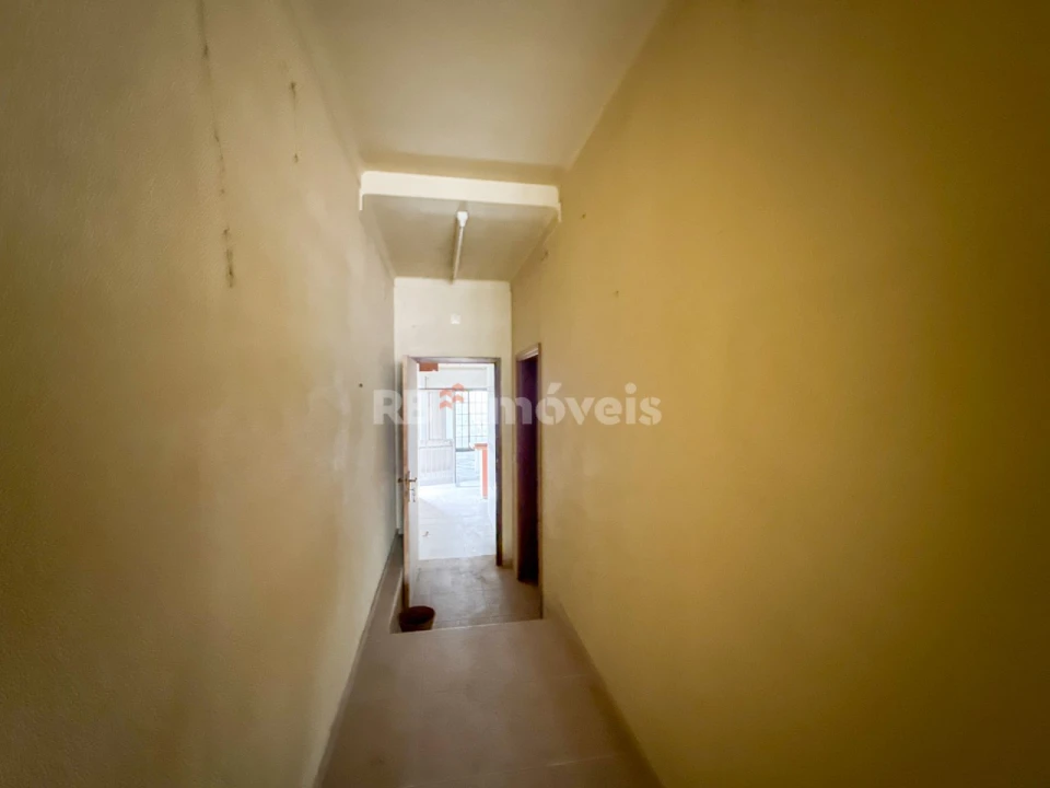 Moradia T6 para Venda em Tramagal Foto 30